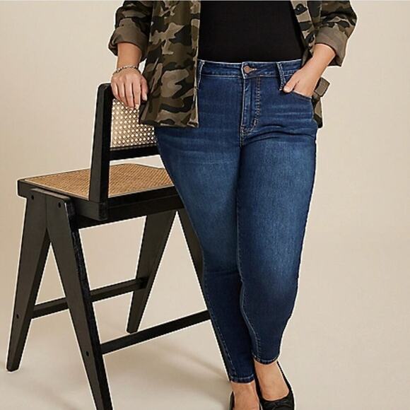 MAURICES Plus Size Everflex Dark Mid Rise Super Skinny Jean Women's Size 16 - Picture 11 of 11